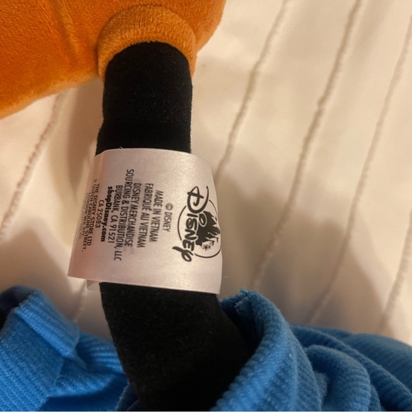 Disney Exclusive Goofy Plush Doll 21” Long GOOD CONDITION - Picture 3 of 6